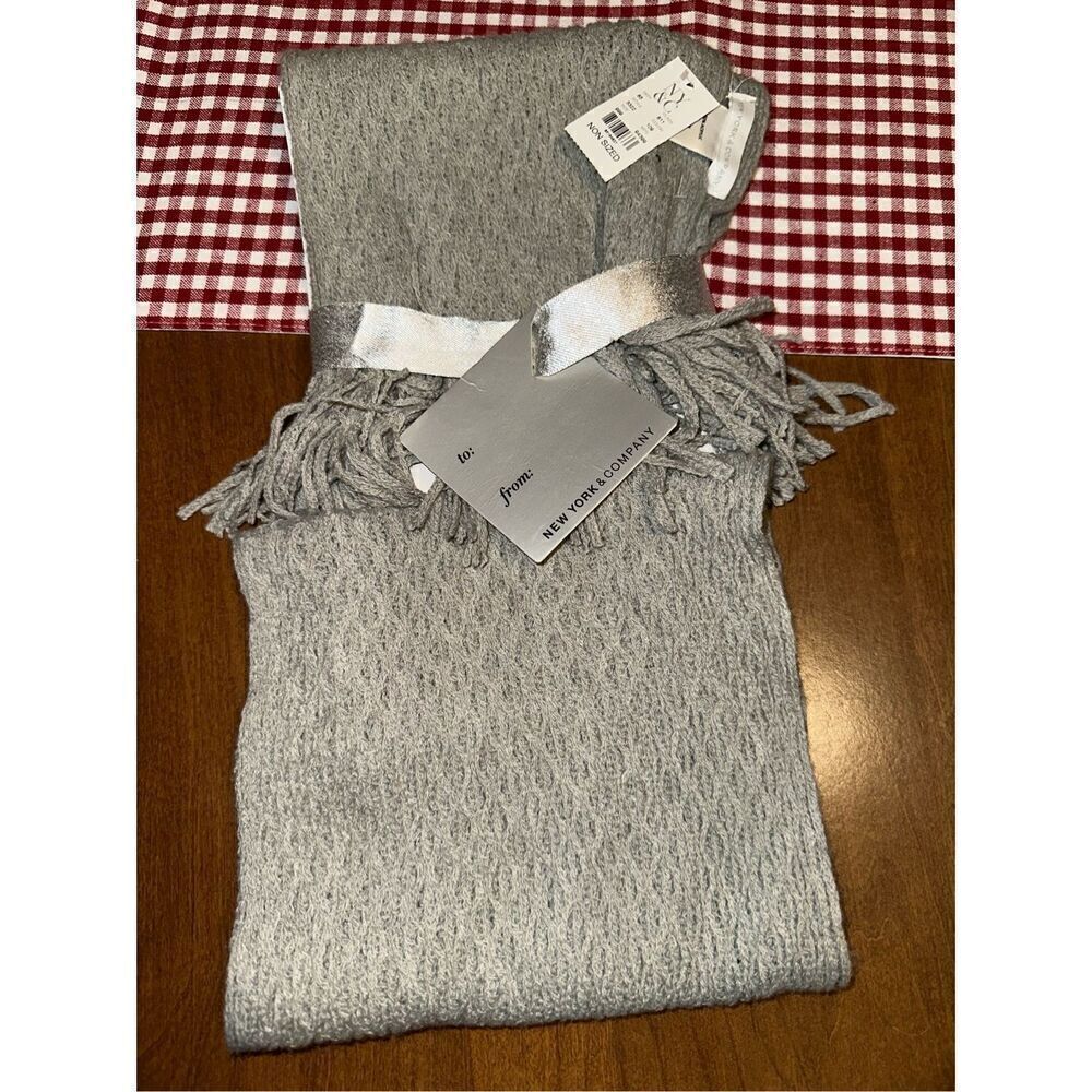 New York & Company Gray scarf lightweight NWT